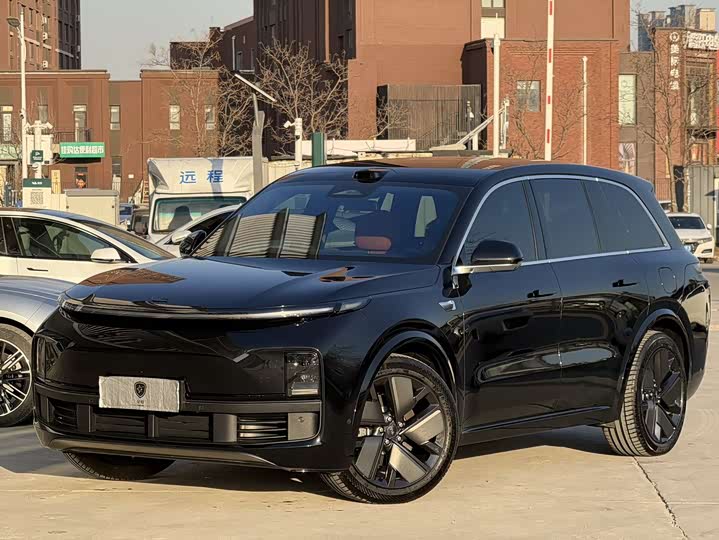 Фото 1 - LiXiang L8