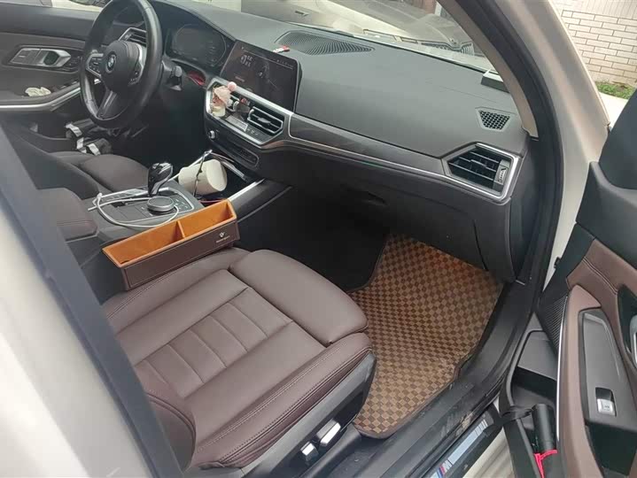 Фото 8 - BMW 3 Series