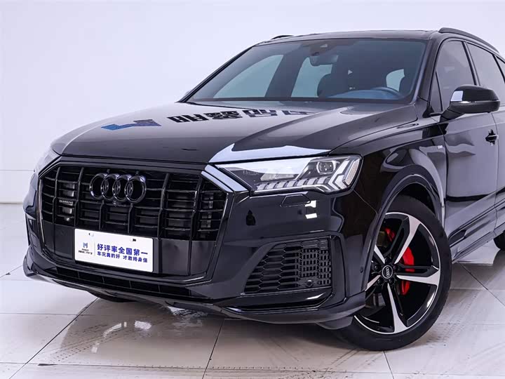 Фото 3 - Audi Q7