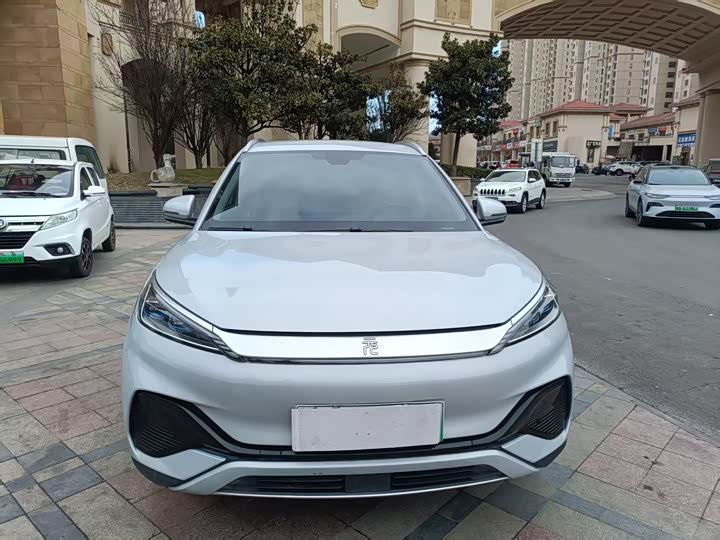 Фото 2 - BYD Yuan Plus