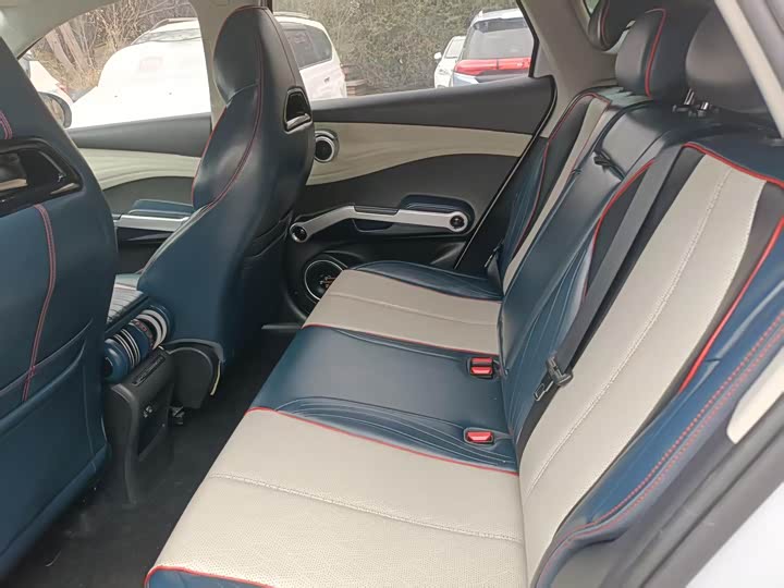 Фото 6 - BYD Yuan Plus