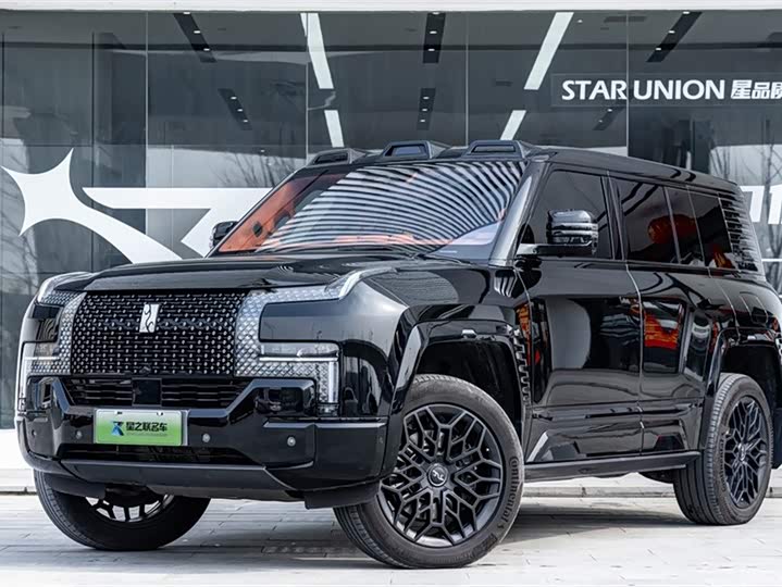 Фото 1 - BYD Yangwang U8