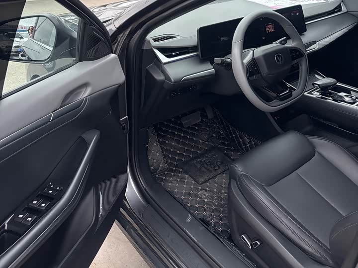 Фото 6 - Changan Raeton Plus