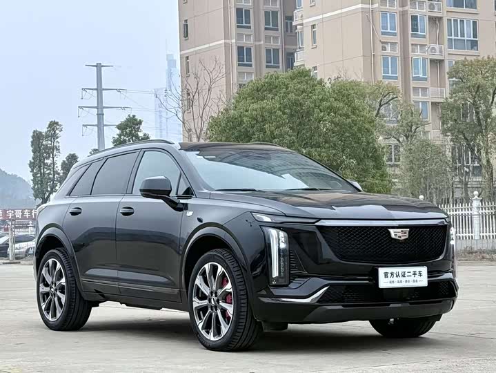Фото 2 - Cadillac XT5