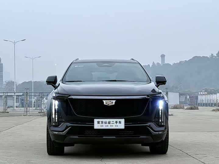 Фото 3 - Cadillac XT5