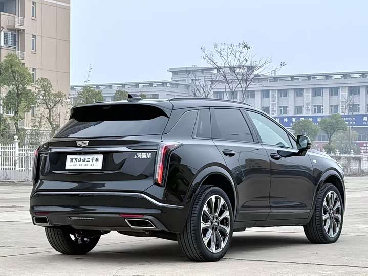 Фото 7 - Cadillac XT5