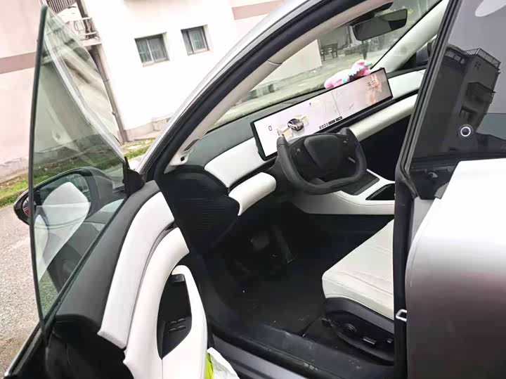 Фото 5 - Geely Jiyue 07