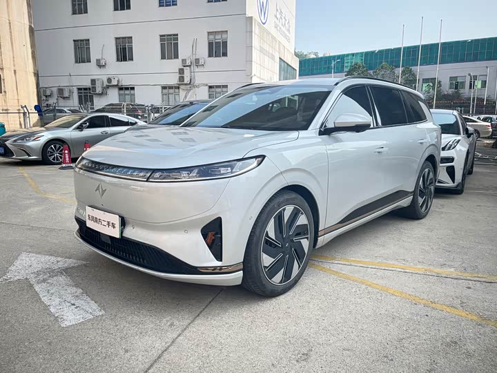 Фото 1 - Dongfeng Yipai eπ 008