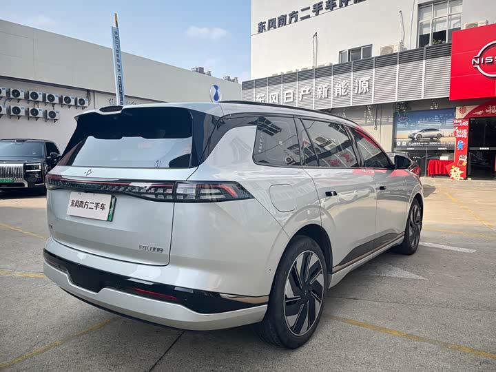 Фото 7 - Dongfeng Yipai eπ 008