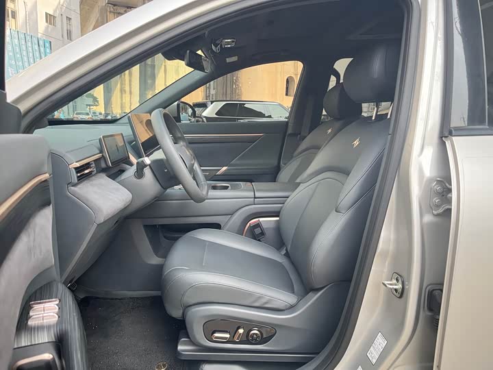 Фото 8 - Dongfeng Yipai eπ 008