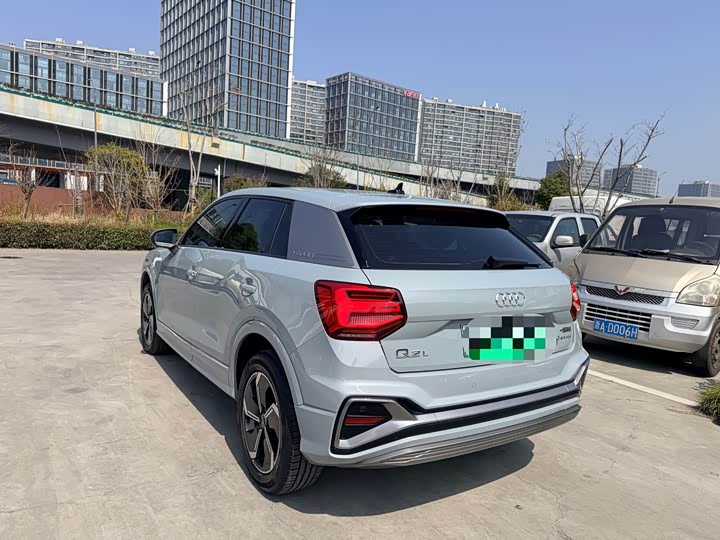 Фото 6 - Audi Q2L e-tron