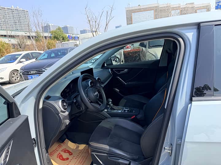 Фото 8 - Audi Q2L e-tron