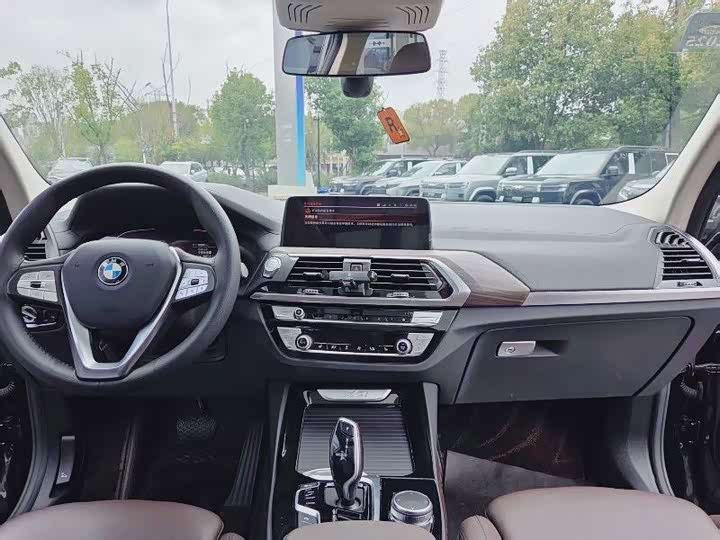 Фото 8 - BMW X3