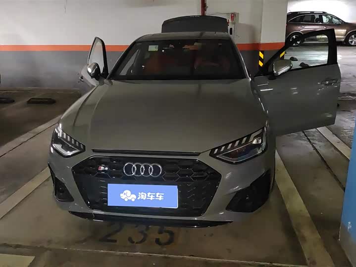 Фото 2 - Audi S4