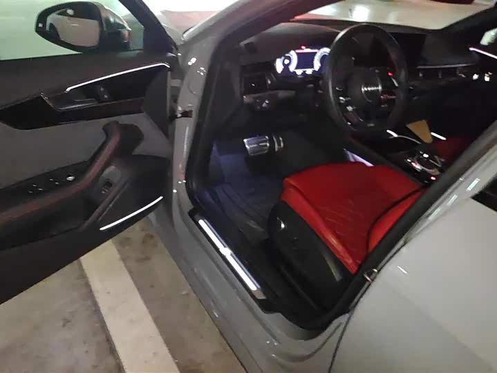 Фото 7 - Audi S4