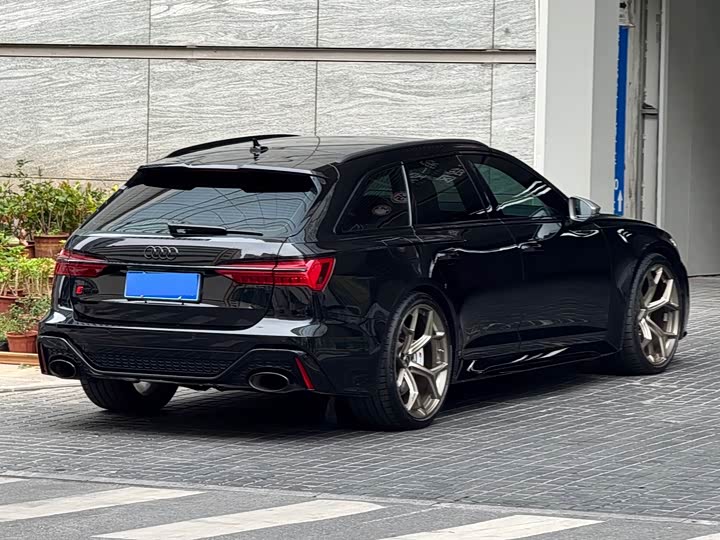 Фото 5 - Audi RS 6