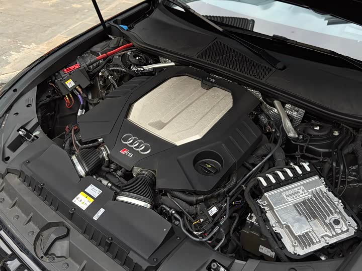 Фото 8 - Audi RS 6