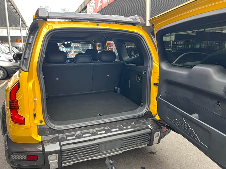 Фото 9 - Changan Deepal G318