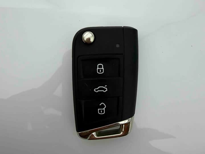 Фото 6 - Volkswagen Tiguan L Hybrid