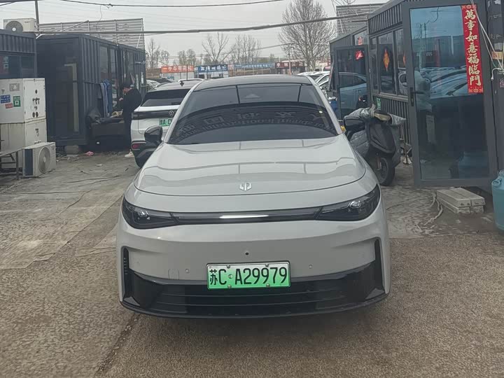 Фото 2 - Leapmotor C10