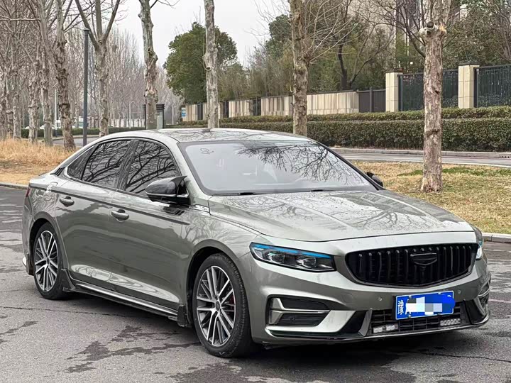 Фото 3 - Geely Preface