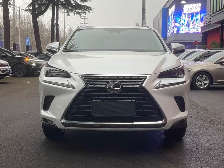 Фото 2 - Lexus NX
