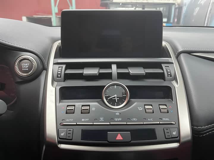 Фото 7 - Lexus NX