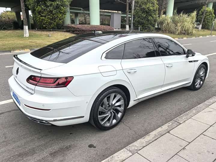 Фото 8 - Volkswagen CC