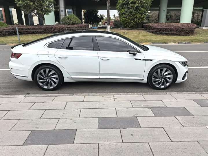 Фото 9 - Volkswagen CC