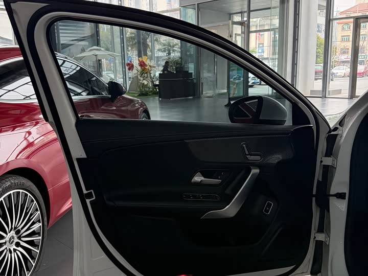 Фото 3 - Mercedes-Benz A-Class