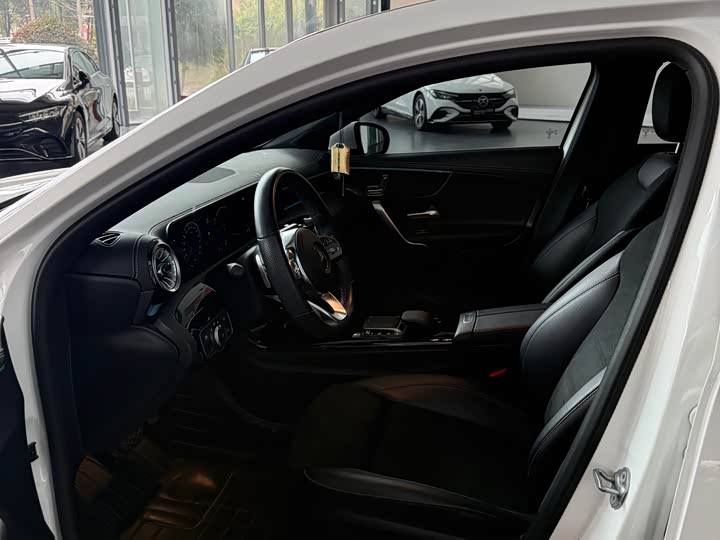 Фото 4 - Mercedes-Benz A-Class