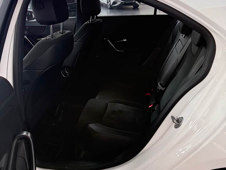 Фото 5 - Mercedes-Benz A-Class