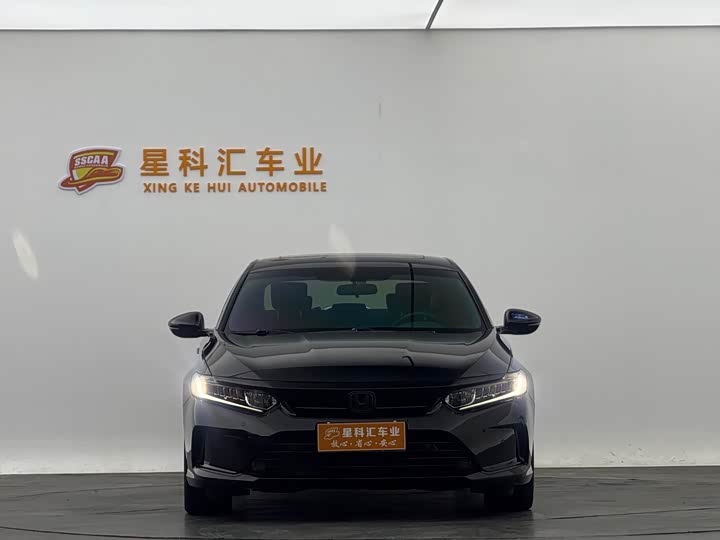 Фото 2 - Honda Inspire