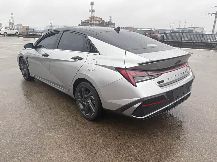 Hyundai Elantra N line 2023 2023款 1.5L CVT LUX尊贵版