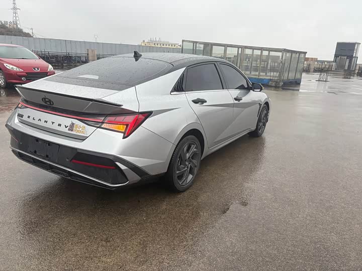 Hyundai Elantra N line 2023 2023款 1.5L CVT LUX尊贵版