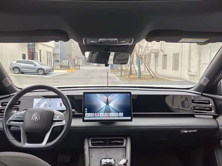 Фото 8 - BYD Qin L