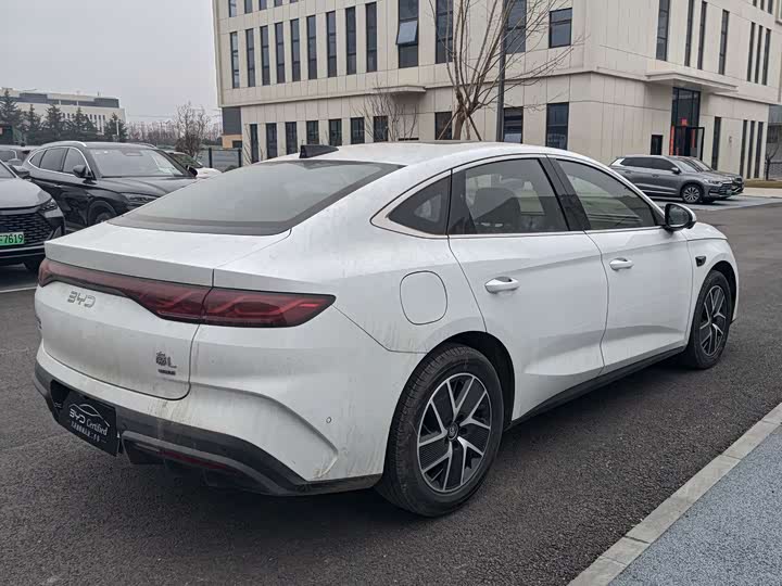 Фото 9 - BYD Qin L