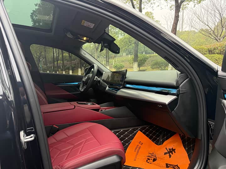 Фото 9 - BMW 5 Series