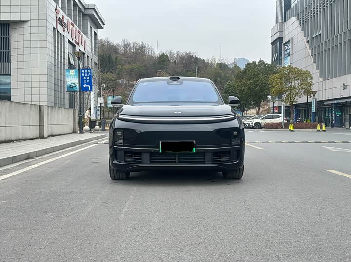 Фото 1 - LiXiang L7