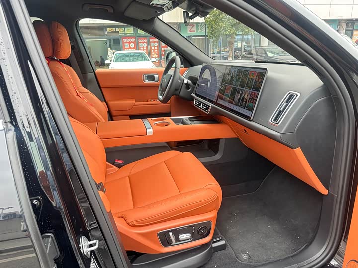 Фото 8 - LiXiang L7