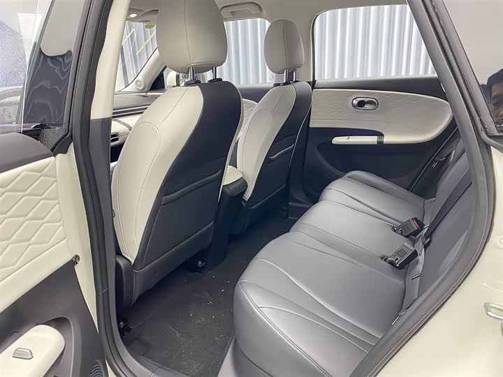 Фото 9 - Dongfeng Yipai 01