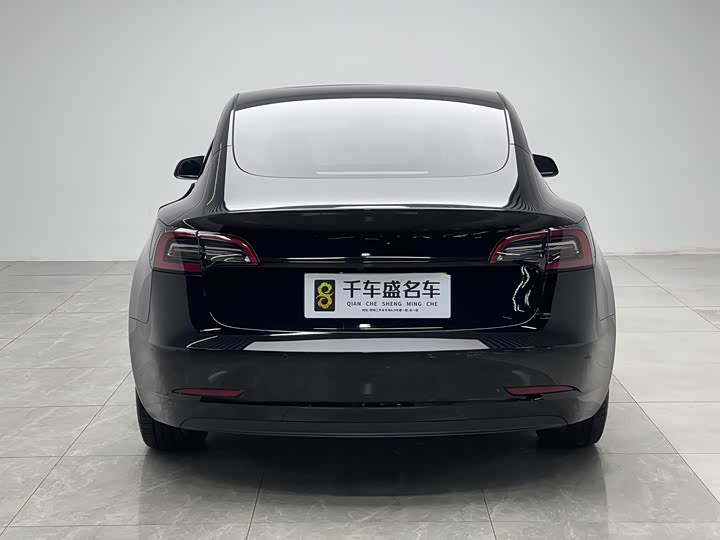 Фото 5 - Tesla Model 3