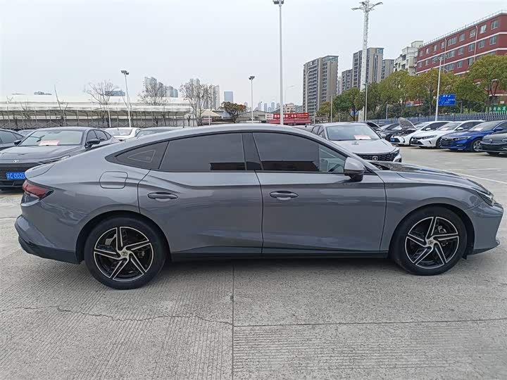 Фото 8 - MG Motor 7