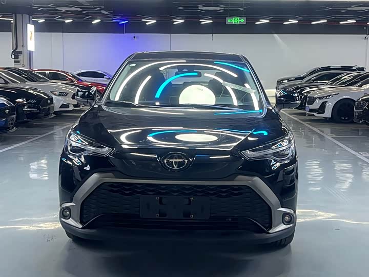 Photo 2 - Toyota Frontlander