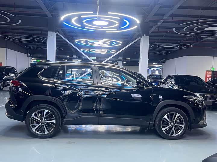 Photo 4 - Toyota Frontlander