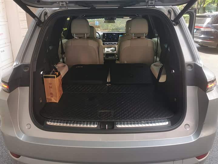 Фото 4 - LiXiang L9