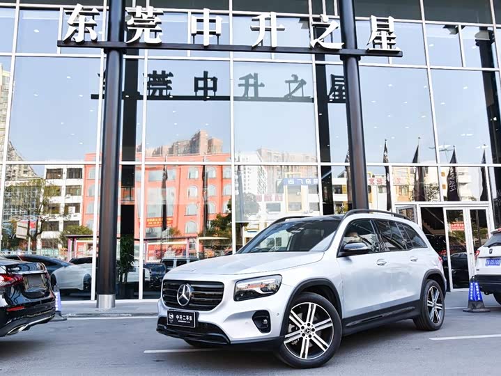 Фото 1 - Mercedes-Benz GLB-Class