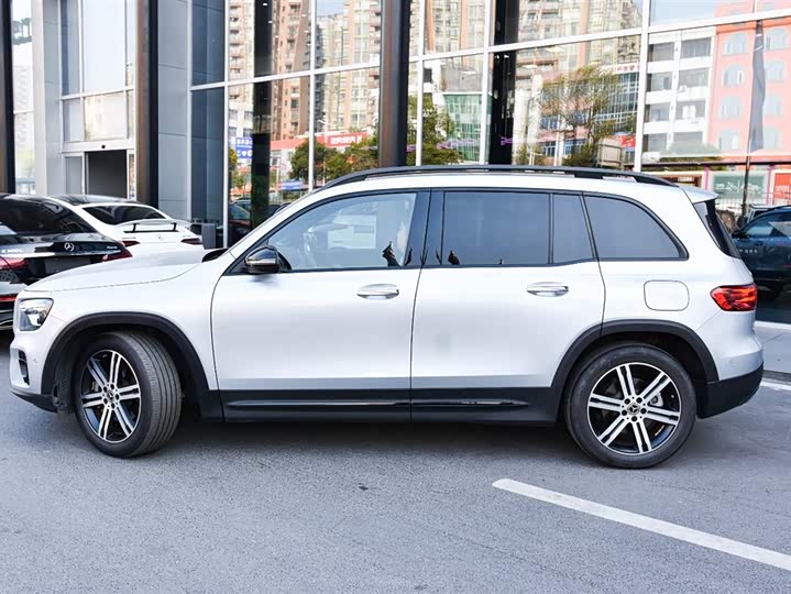 Фото 4 - Mercedes-Benz GLB-Class