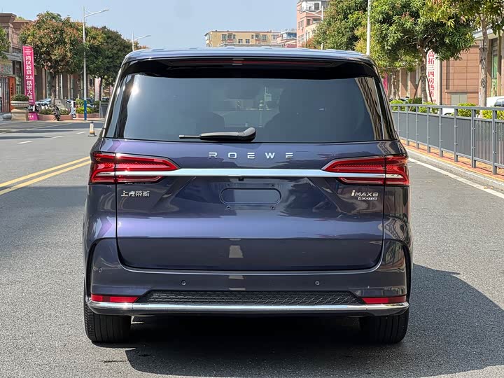 Фото 5 - Roewe iMax 8