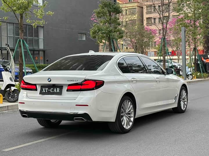 Фото 7 - BMW 5 Series